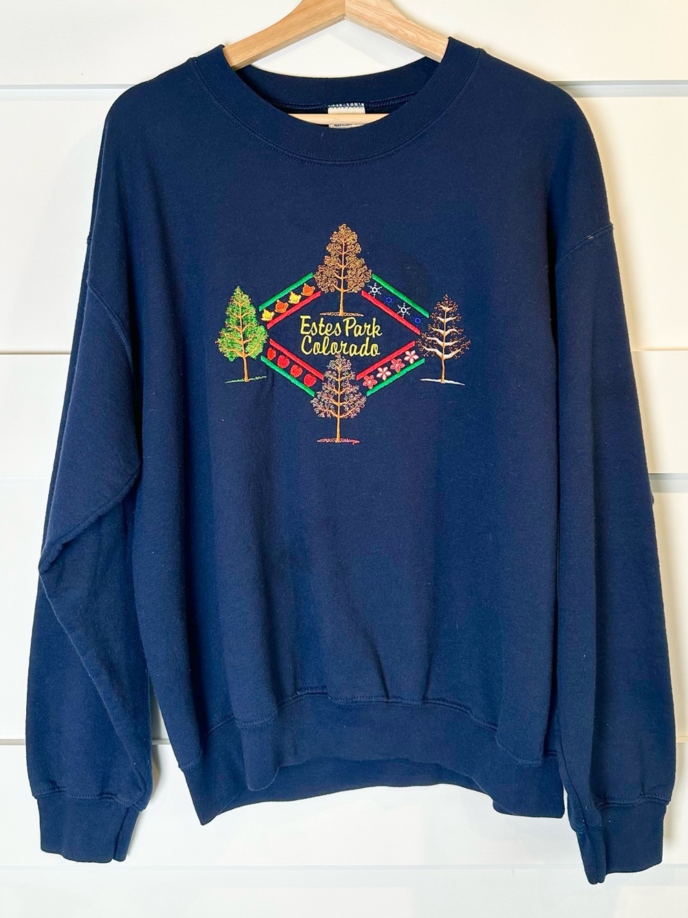 Vintage Estes Park Embroidered Crewneck Tree Sweatshirt